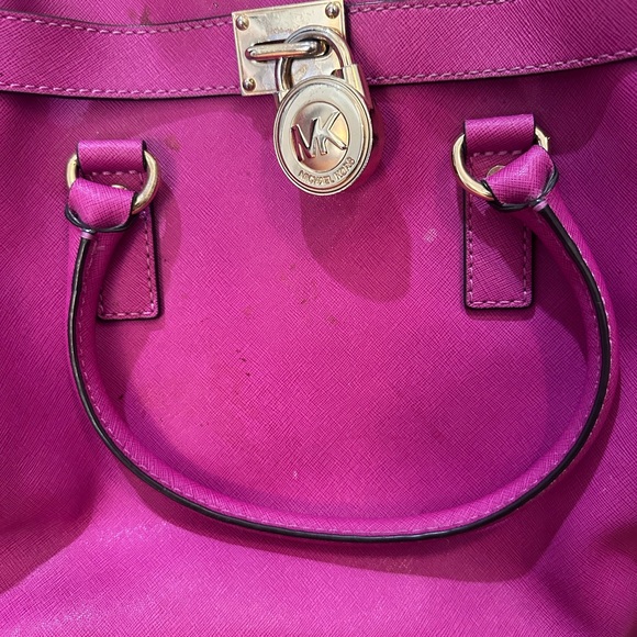 Authentic Michael Kors Pink Purse Shoulder Bag - Picture 2 of 10